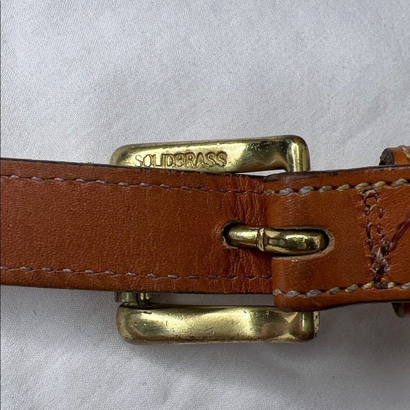 DOONEY & BOURKE VINTAGE R25 MEDIUM ESSEX AWL SHOULDER BAG IN NAVY & TAN - Picture 11 of 16